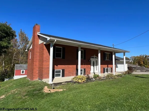 9 Edwin St, Morgantown, WV 26501