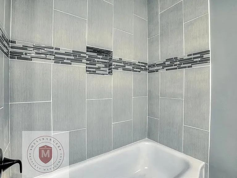 2501 W 75th Pl — Photo 16