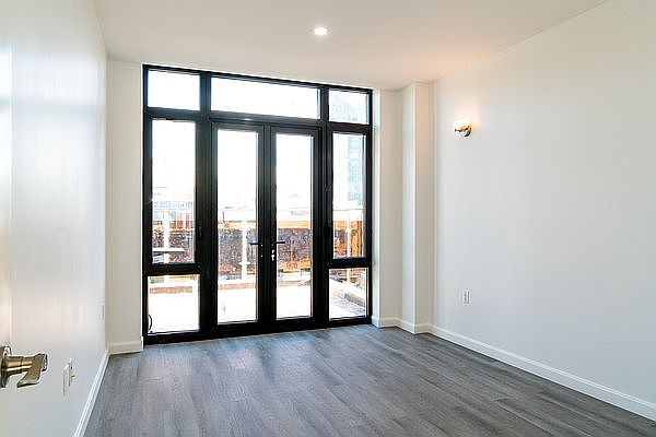 1st image of 111 Mulberry St #7B