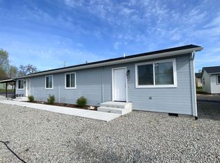 275 Rickenbacker Ave #B, Klamath Falls, OR 97601