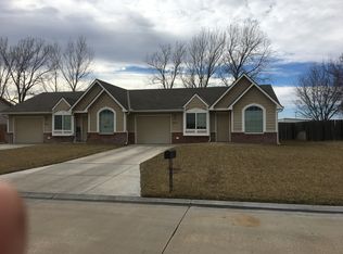 3003 Sumac St, Newton, KS 67117