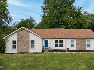 10605 Farm Oaks Ct, Louisville, KY 40241