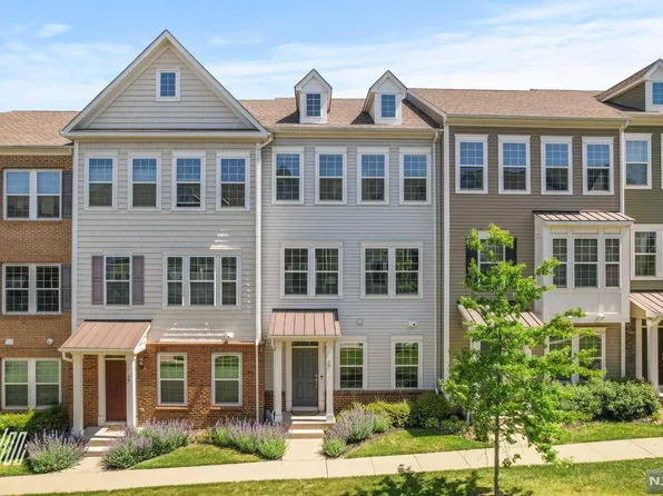 68 Truman Dr, Wood Ridge, NJ 07075