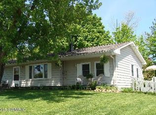 748 Kentucky Ave, South Haven, MI 49090