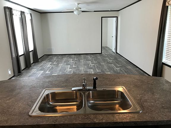 4th image of 101 J Ct