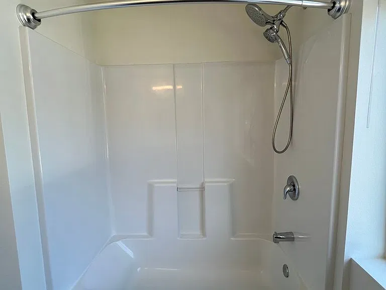 4801 Fauntleroy Apartments — Photo 43
