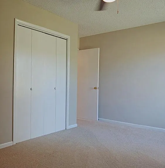 102 Pelham Dr — Photo 18