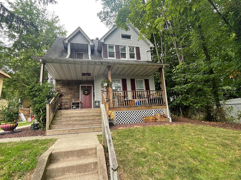 1st image of 27 N Pearl St #2