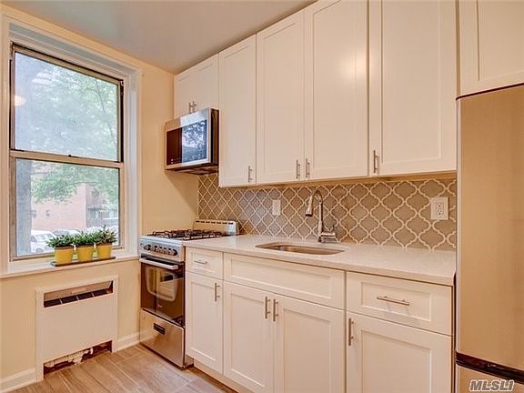 3rd image of 7281 113th St APT 2L