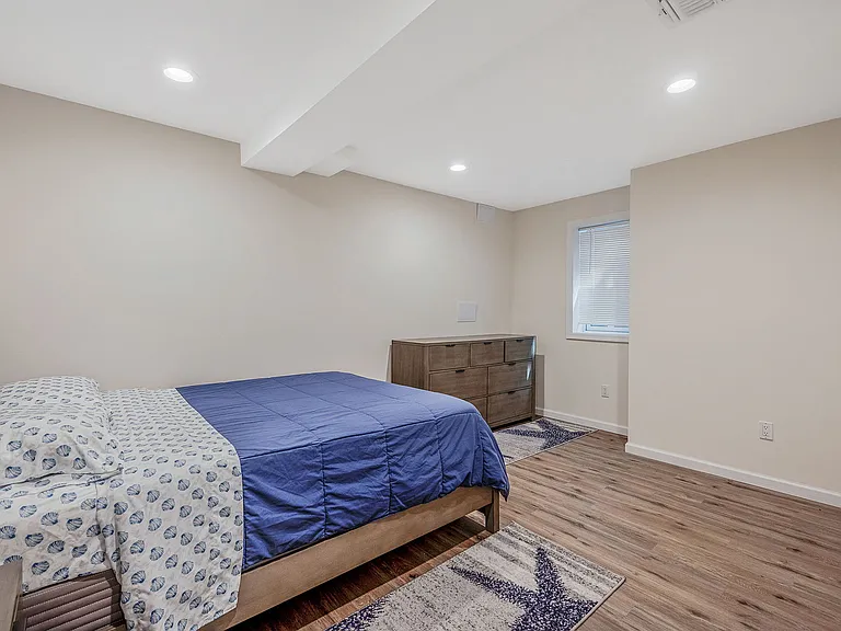 6 Bay Dr — Photo 23