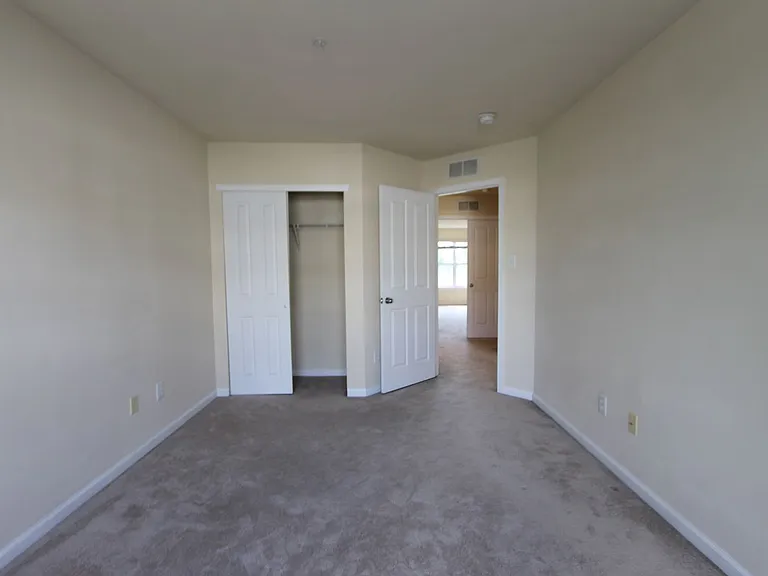 316 Ross Ct — Photo 15