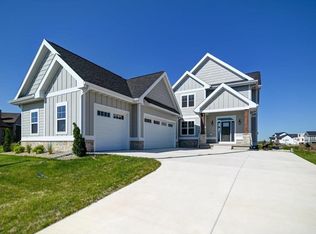 1607 Schreiner Ln, Waunakee, WI 53597