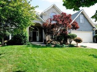 2790 Castlewood Ct, Aurora, IL 60504