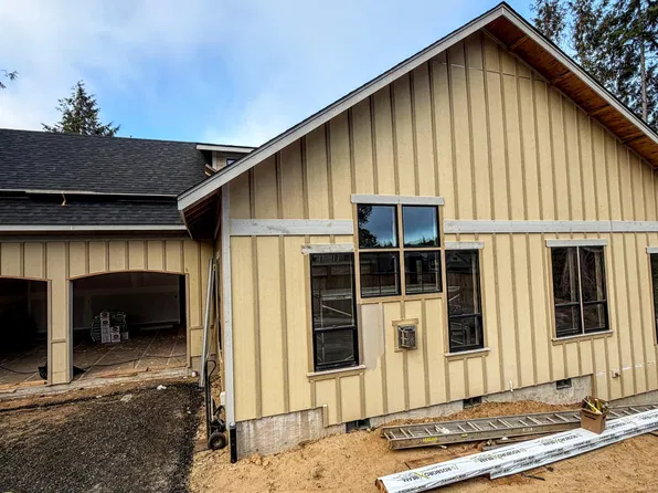 930 SW Dolores Dr, Waldport, OR 97394