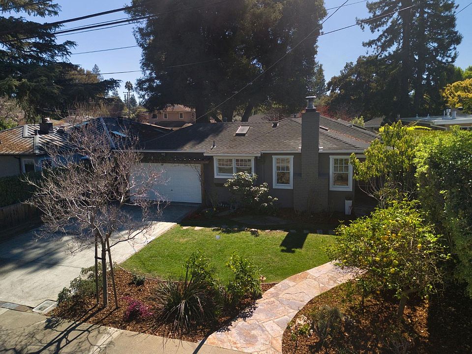 1st image of 429 Concord Dr