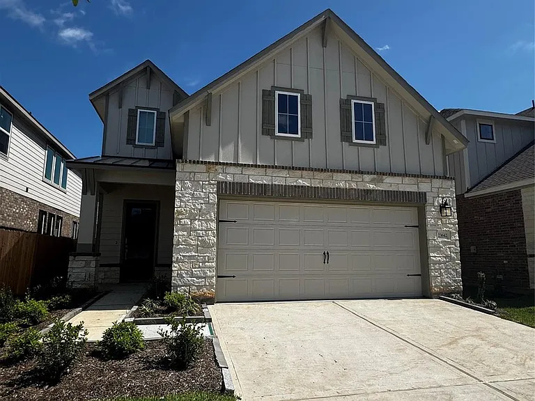 23642 Red Rowan Ln — Photo 1