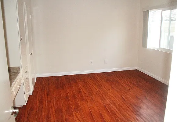 2 bed, 1.5 bath, 1200 sqft, $3,345 — Photo 4