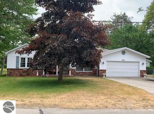 1157 Bay Dr, Tawas City, MI 48763