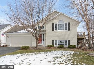 17380 Fireside Ln, Lakeville, MN 55044