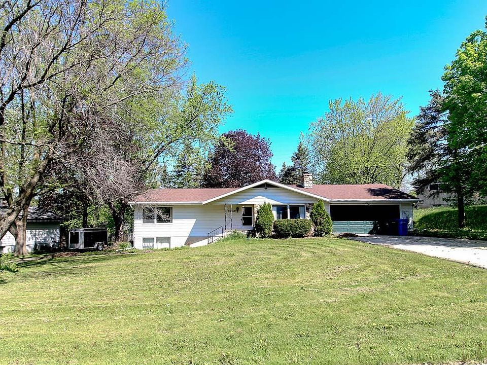 1st image of 1074 Bayberry Dr