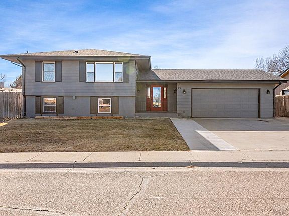 3rd image of 59 Briarwood Cir