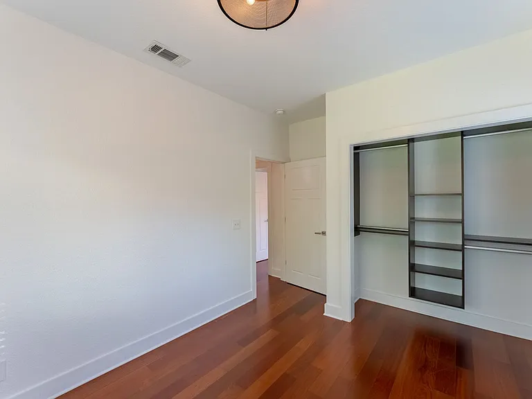 1209 E 3rd St — Photo 18