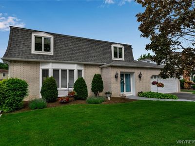 107 Belvoir Rd, Williamsville, NY, 14221