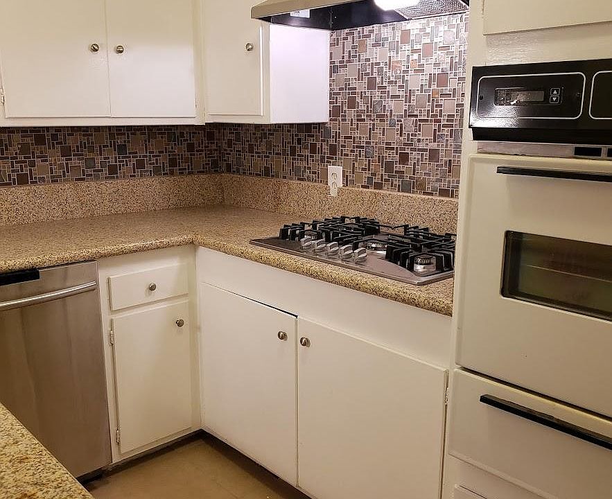 1st image of 425 W Regent St #4