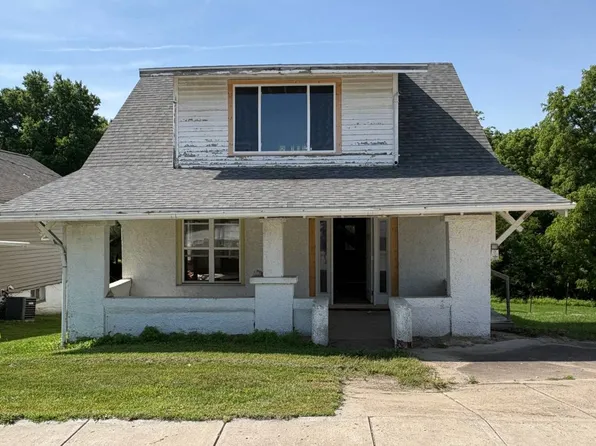 1818 Main St, Bethany, MO 64424