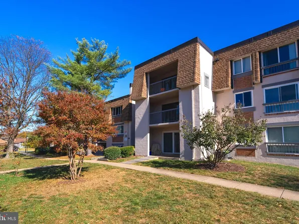 7952 Seven Woods Dr APT D, Alexandria, VA 22309