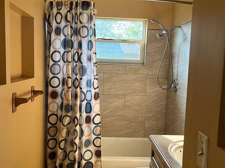 4221 Anthony Ln — Photo 2