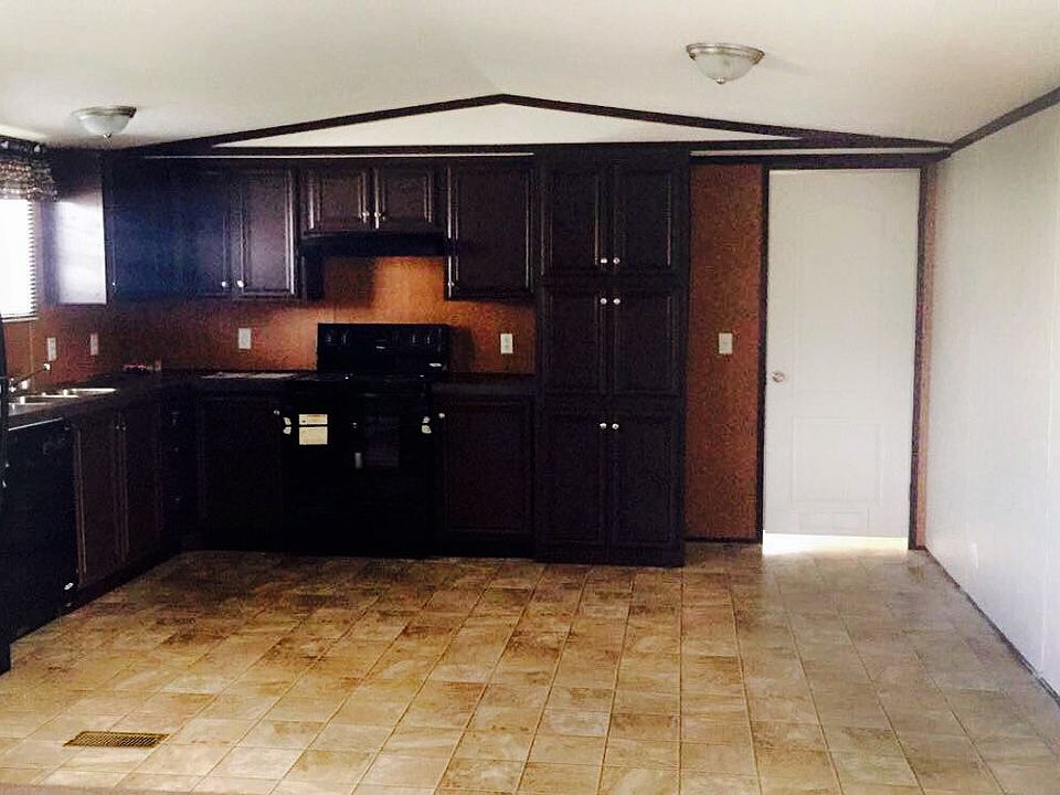 1st image of 2737 S 72nd Dr