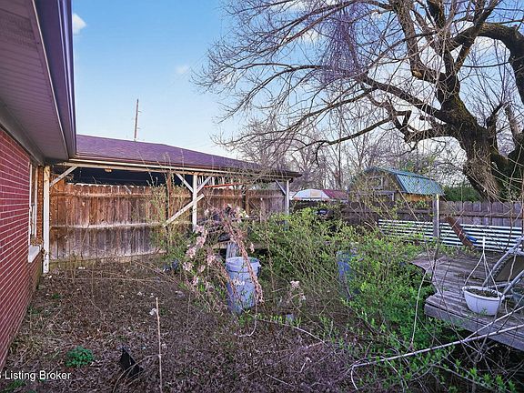 4th image of 101 McWhorter Ct