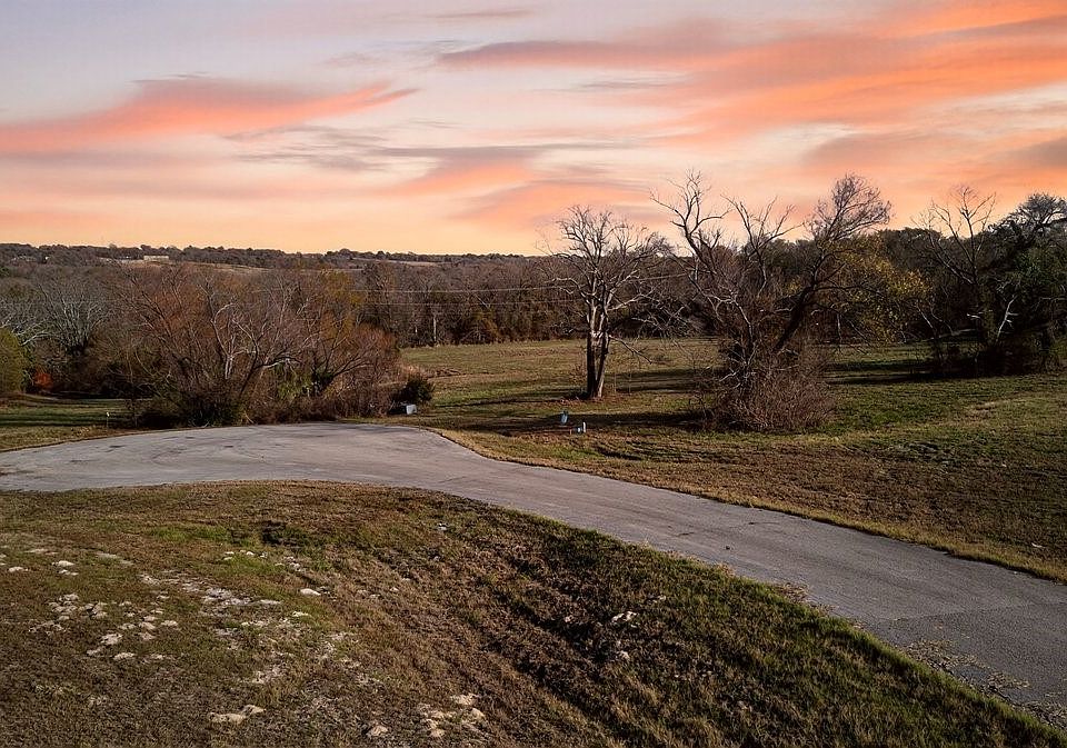 1st image of 6105 Overlook Point