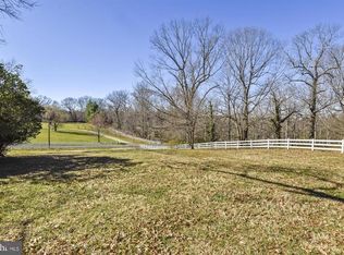 10212 E Hunter Valley Rd, Vienna, VA 22181