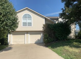 17151 King Ct, Gardner, KS 66030