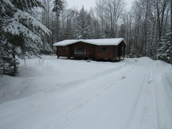 8 Mountain Ridge Lane, Jackman, ME 04945