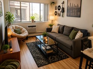 806 Franklin Ave W APT 205, Minneapolis, MN 55405