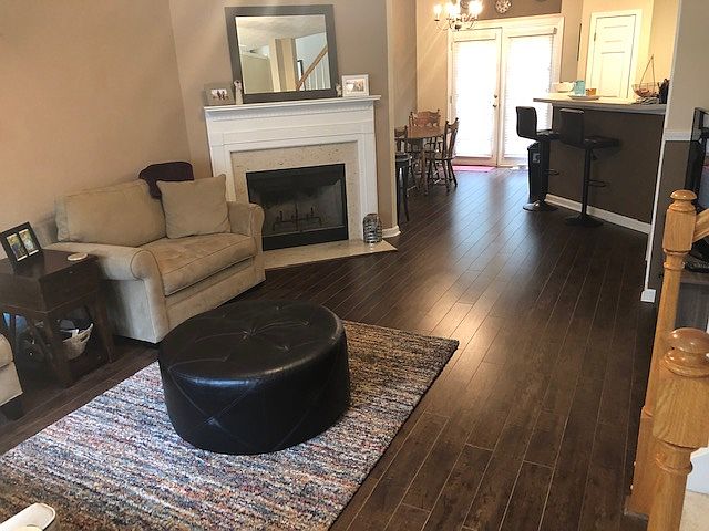 2nd image of 475 Crawford Oaks Dr