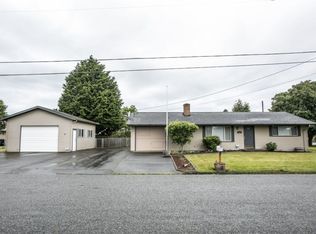 12022 Country Ln, Burlington, WA 98233