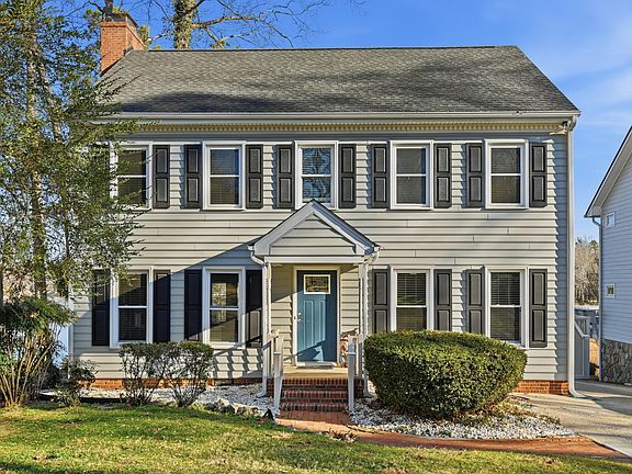 2nd image of 220 Kingsmill Rd