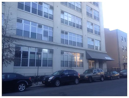 Sold by Doma Real Estate | media 13