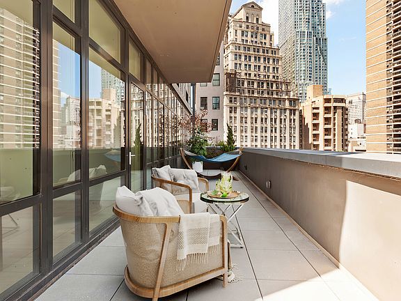 3rd image of 29 Cliff St #7