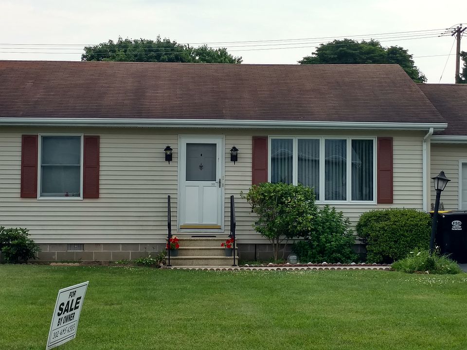 1st image of 34084 Mulberry Ln