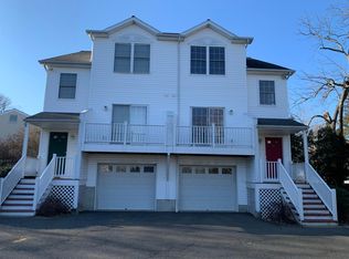 18 N Sound Beach Ave UNIT A, Riverside, CT 06878