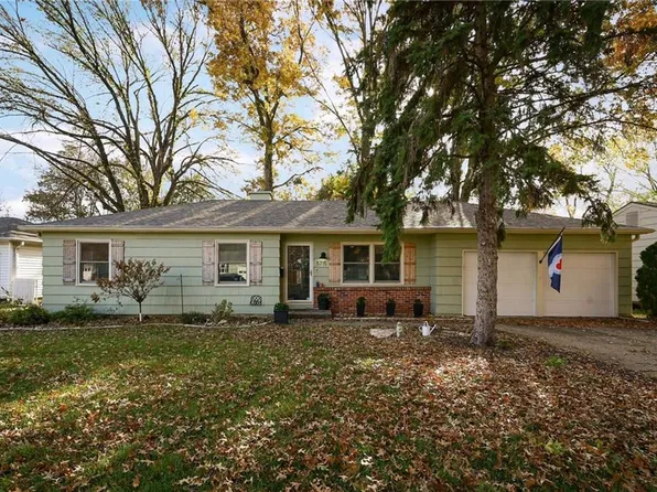 5715 W 100th St, Overland Park, KS 66207