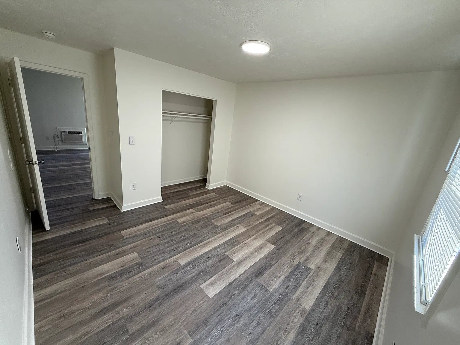 2 bed, 800 sqft, $845 — Photo 4