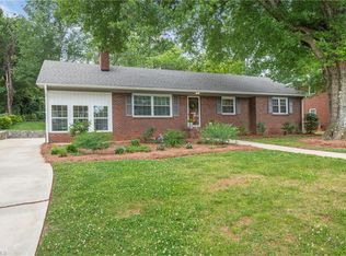 2772 Cherokee Ln, Winston Salem, NC 27103