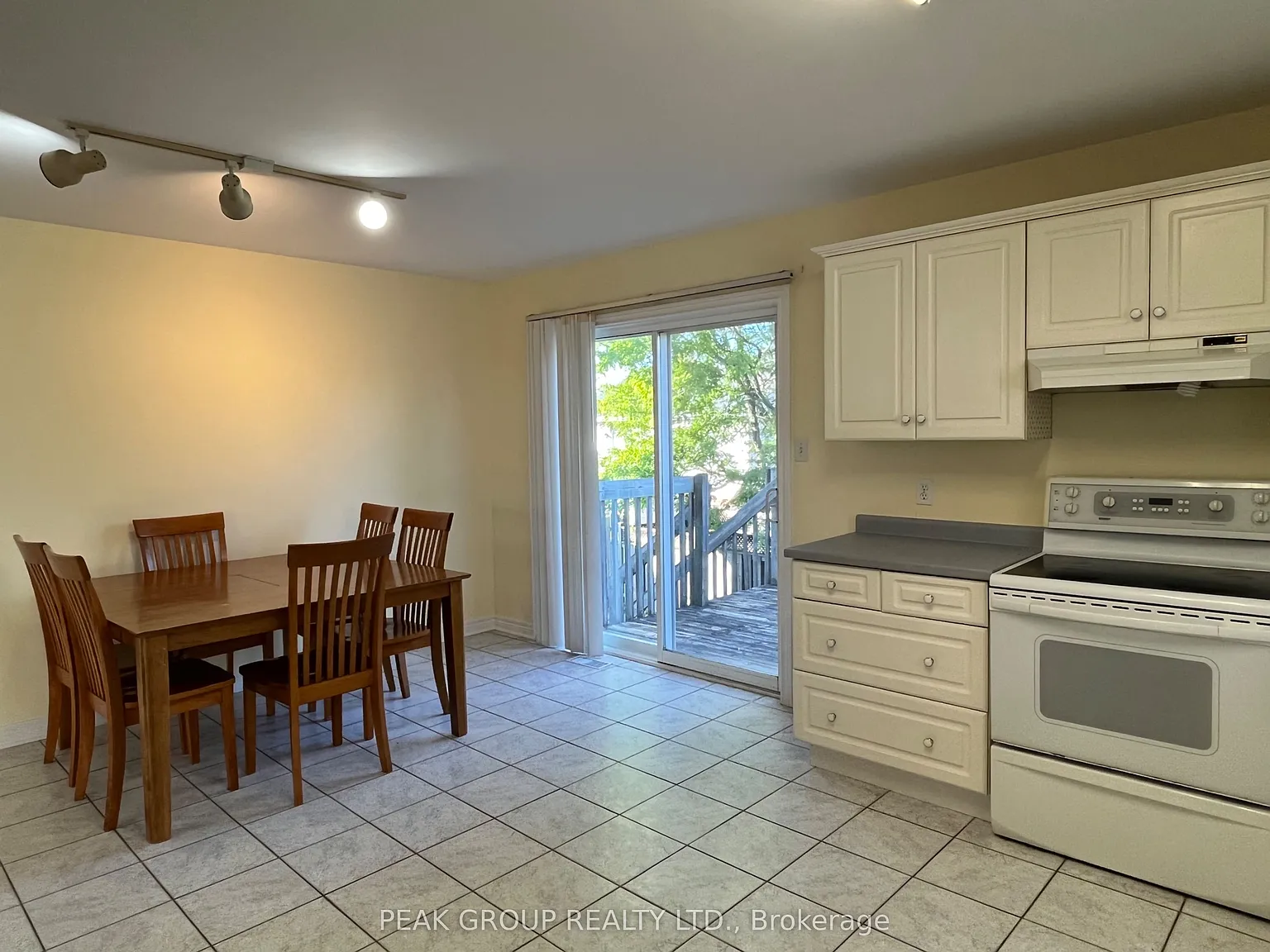 5 bed, $2,850 — Photo 4