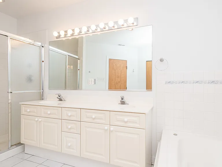 845 W Altgeld St #4D — Photo 28